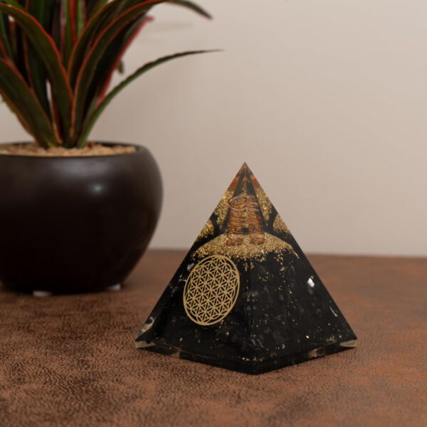 Agate Mart Energy Generator Black Tourmaline Orgonite Pyramids with Black Tourmaline Pendant - Healing- meditation orgonite pyramids E-Energy Protection and Protective Set - Image 7