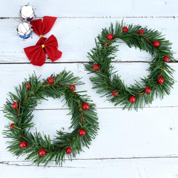 Lystaii 10pcs Christmas Candle Rings Red Artificial Berry Candle Rings with Grass Mini Christmas Wreath for Pillar Candle Christmas Holiday Table Decorations Rustic Wedding Table Centerpiece (Large) - Image 6